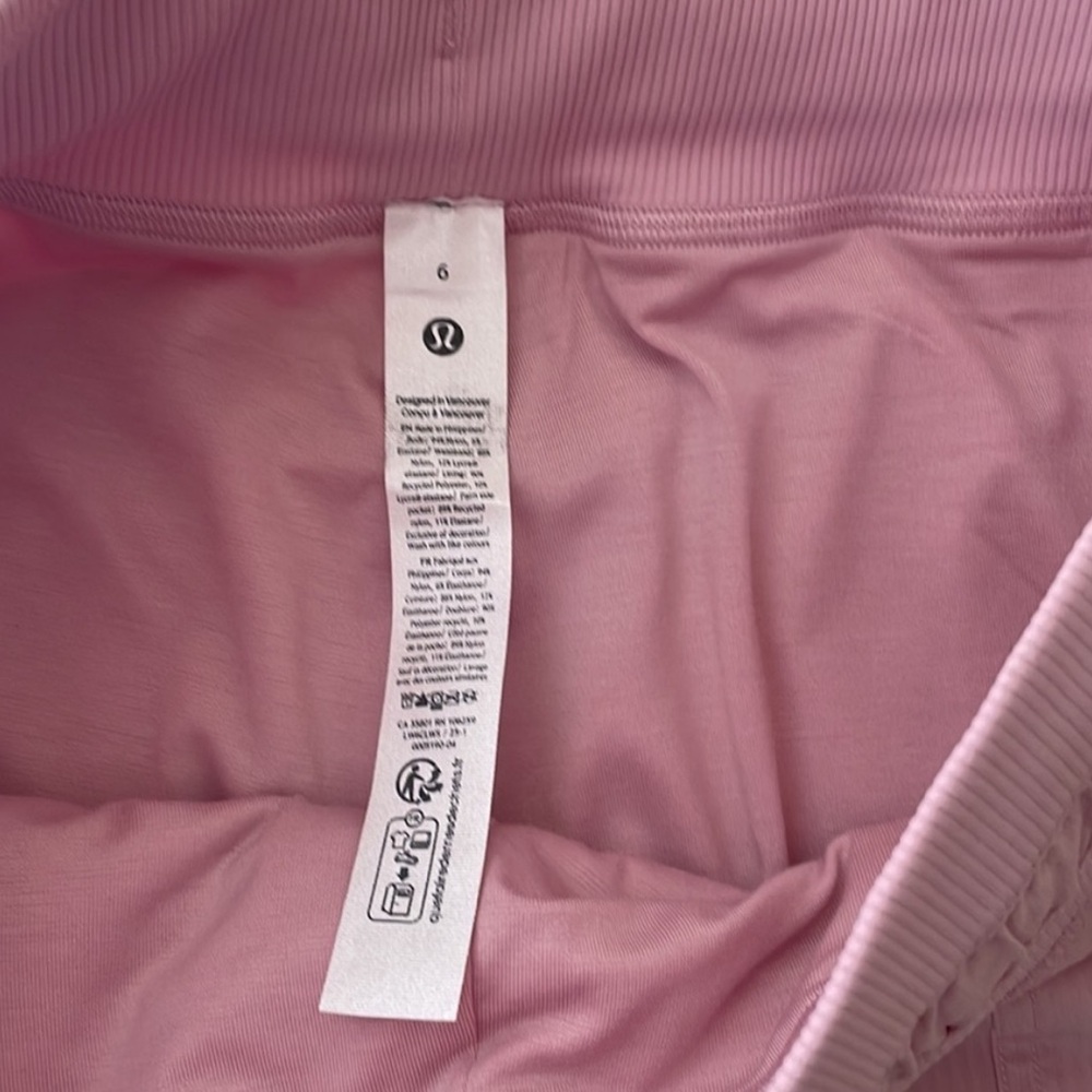 Lululemon Dance Studio Pant Crop Pink Haze Size 6 New - Picture 3 of 6